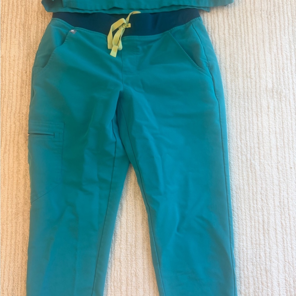 Figs Teal Joggers with Yellow Drawstring sz XS SET - Picture 2 of 3